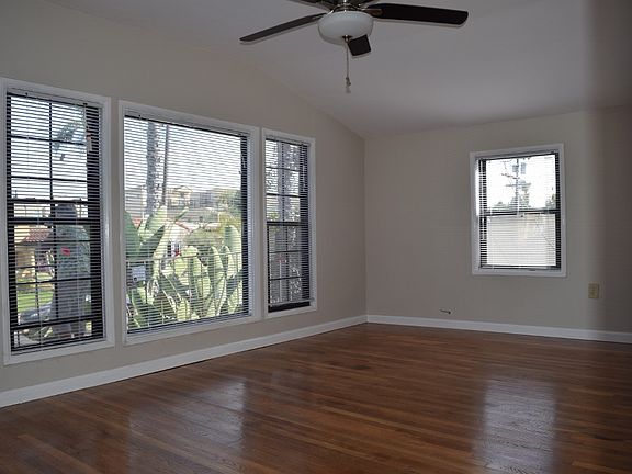 3rd image of 4734 Kensington Dr #4734