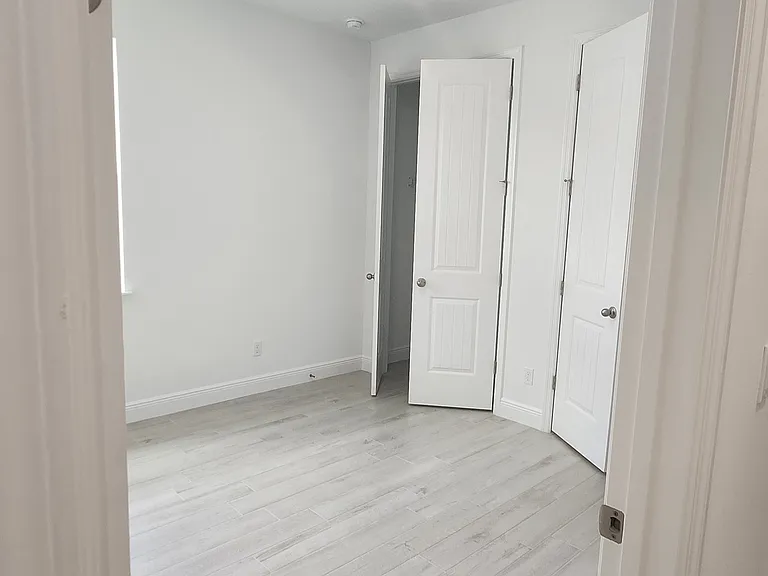 4808 Seagrape Dr — Photo 8