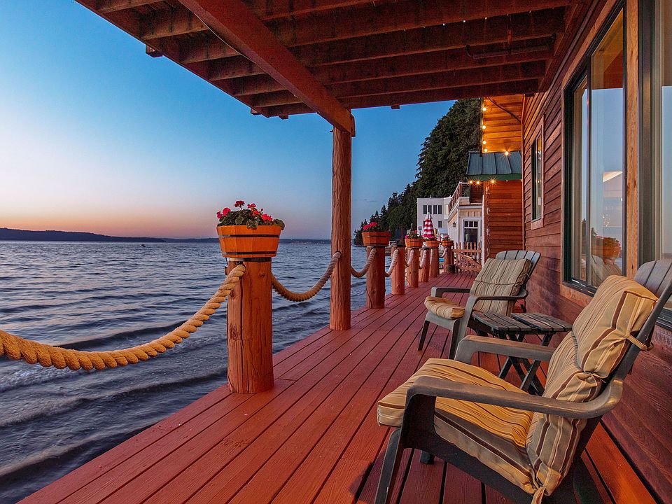 The deck spans the distance of the property along the waterfront. Repaired, stained and is the perfect setting for complete relaxation during any season.
