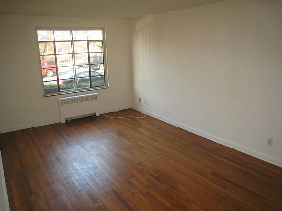 5th image of 520-530 Castleton Ave