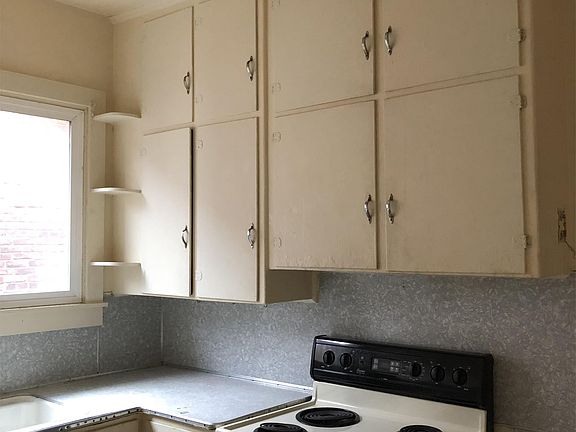 Kitchen with plenty of cabinet storage