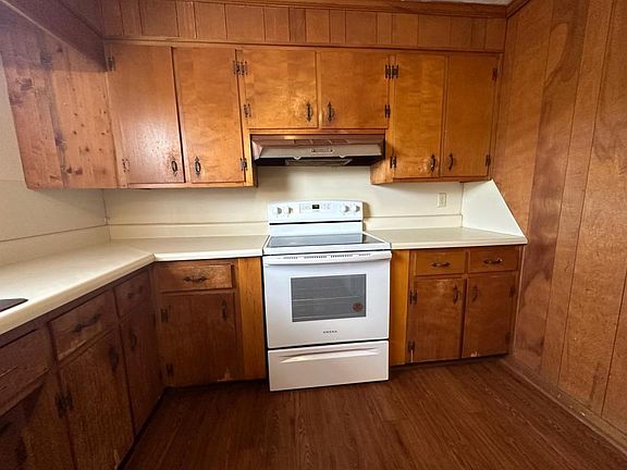 4th image of 215 Nolens Hill Rd