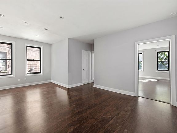 2nd image of 590 W 204th St APT A5