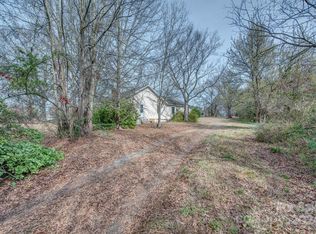 4928 Hickory Grove Rd, Mount Holly, NC 28120