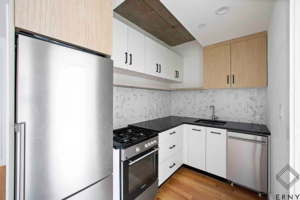 Rented by ERNY LLC | media 19