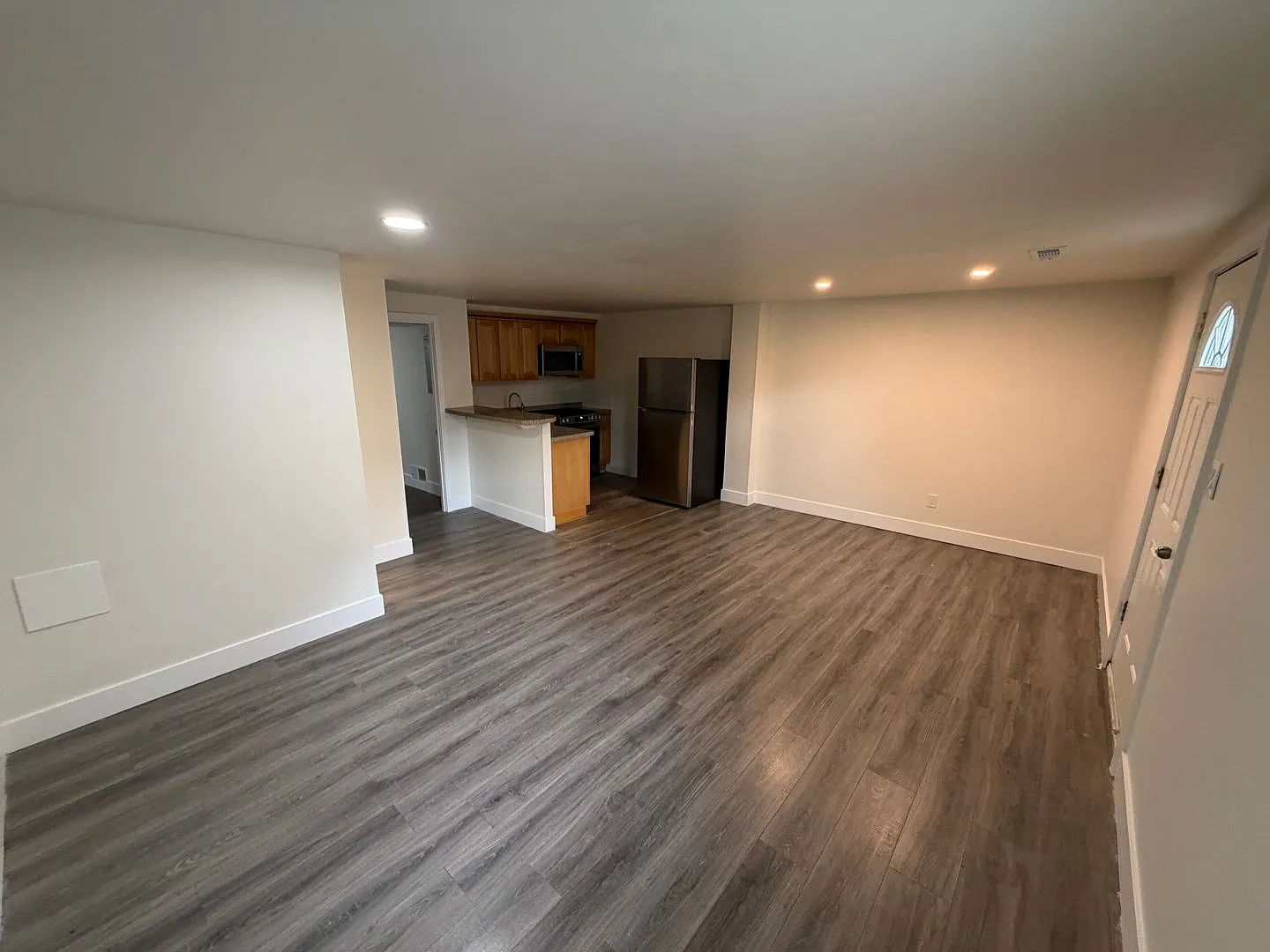 9381 B Neil Rd — Photo 2