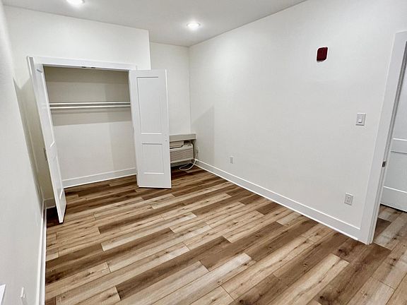 4th image of 4148 Parkside Ave #101
