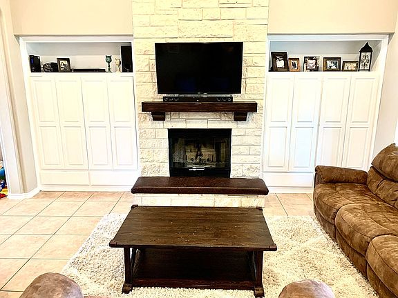 4th image of 2706 Garden Brook Trl