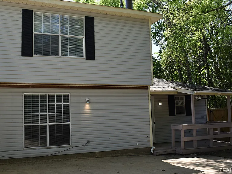 3001 Sutton Dr — Photo 23