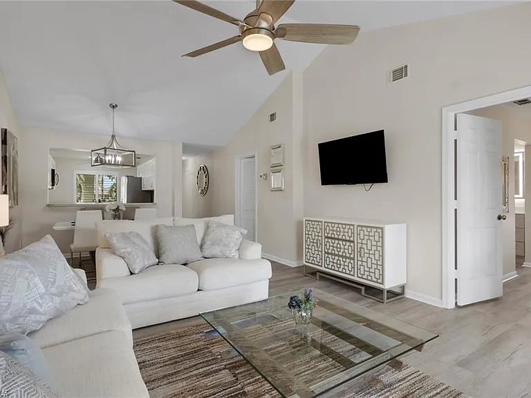 800 Augusta Blvd #B201 — Photo 12