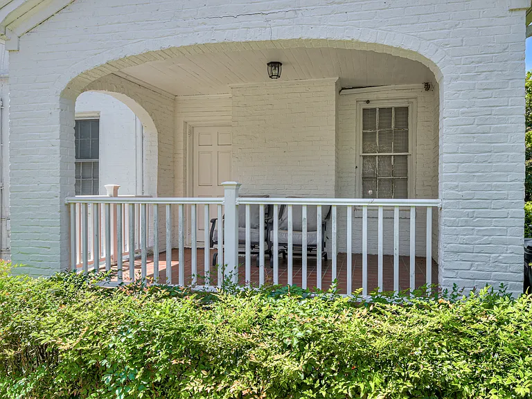 714 Hickman Rd — Photo 36