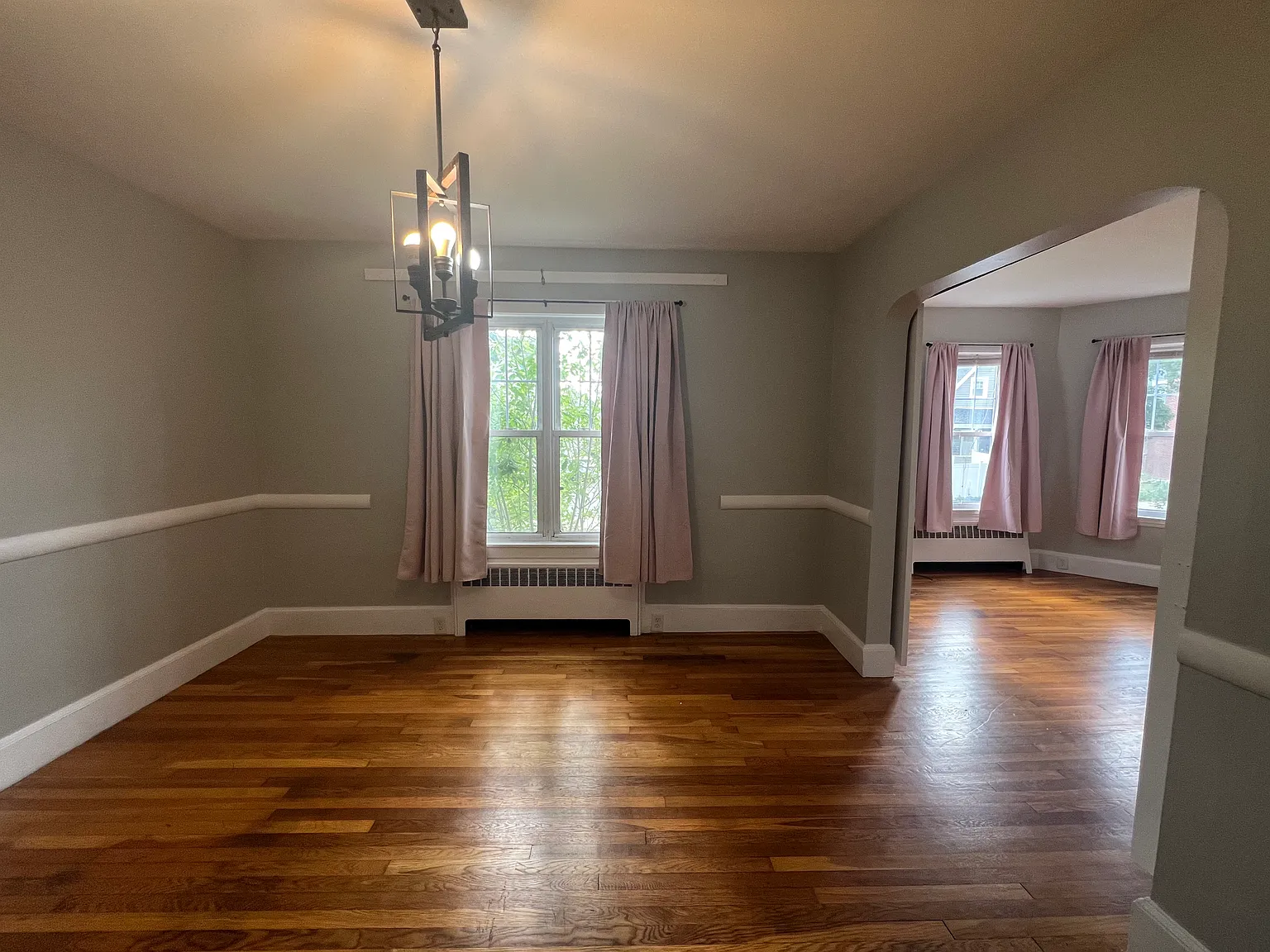 2 bed, 1250 sqft, $2,400 — Photo 4