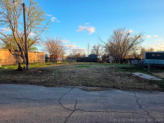3rd image of 40151 W 21st St S