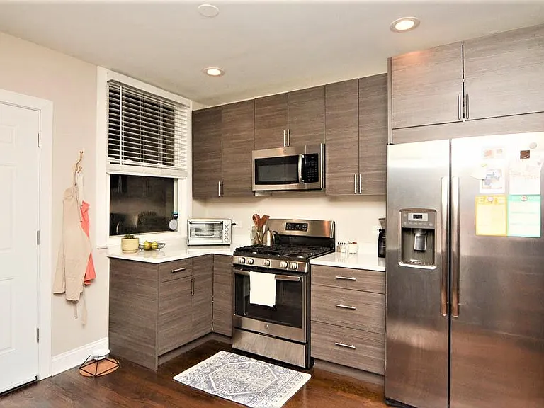 1432 W Farragut Ave #2A — Photo 22
