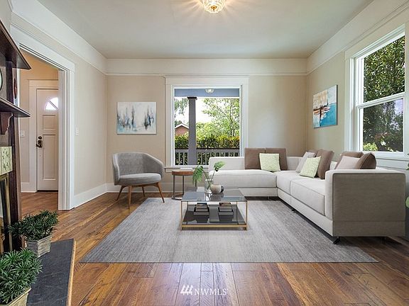 3rd image of 607 N Sheridan Ave