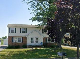 397 Kaymar Dr, Amherst, NY 14228