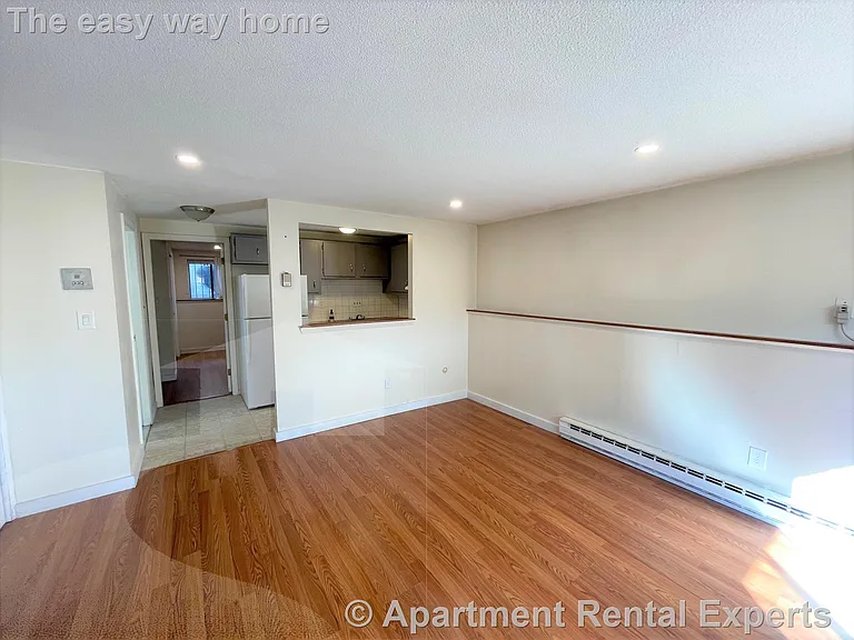 102 Alpine St #1 — Photo 3