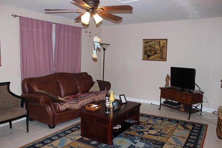 1st image of 551 Brittany L
