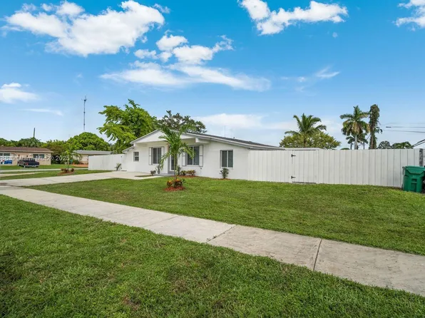 20181 NW 14th Pl, Miami Gardens, FL 33169