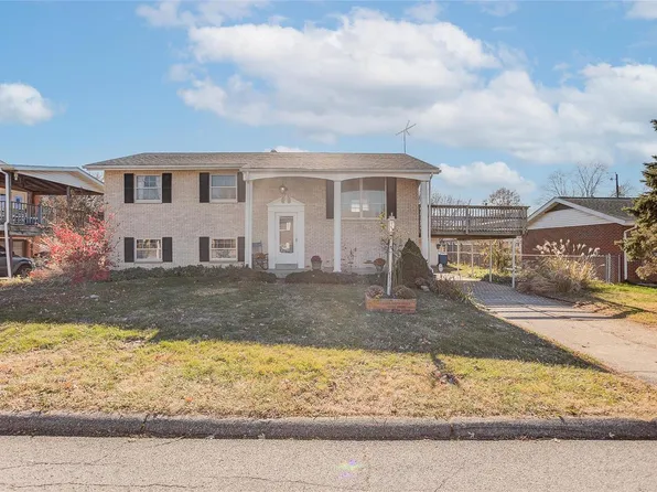 26 Lakeview Dr, Granite City, IL 62040