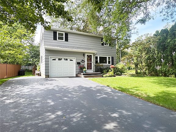 2nd image of 33 Meadow Dr