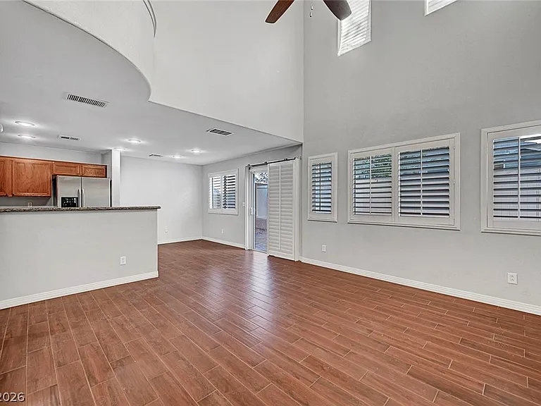 514 Eresma St — Photo 18