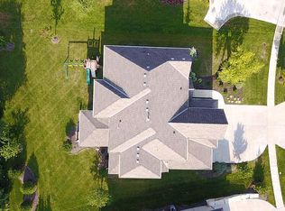 9531 W 164th Ct, Overland Park, KS 66085