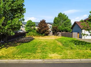 235 SE Hope Ct, Sheridan, OR 97378