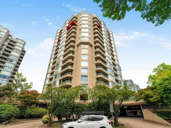 1045 Quayside Dr #1206, New Westminster, BC V3M 6C9
