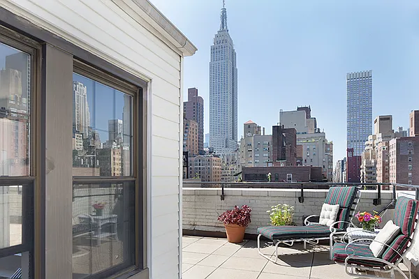 Sold by Brown Harris Stevens | media 22