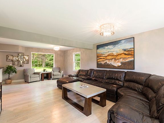 2nd image of 26020 Valleywood Ln