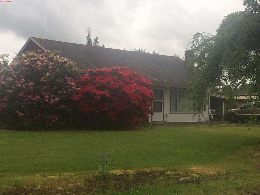 1st image of 211 SE 4th St