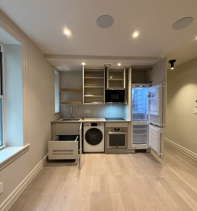 1st image of 241 W 13th St #E