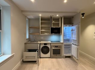 241 W 13th St #E, New York, NY 10011