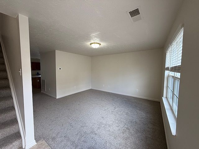 1st image of 726 Ellison Ct #726