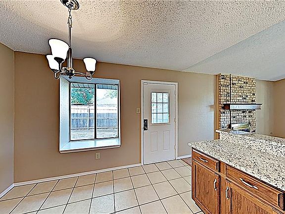 4th image of 1047 Cedar Run Dr
