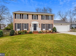2103 Rampart Dr, Alexandria, VA 22308