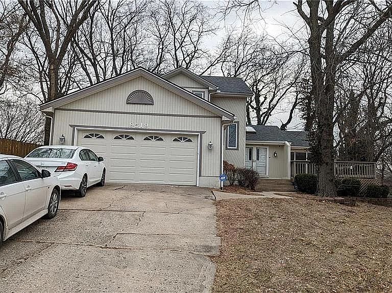 1st image of 3110 McGee St