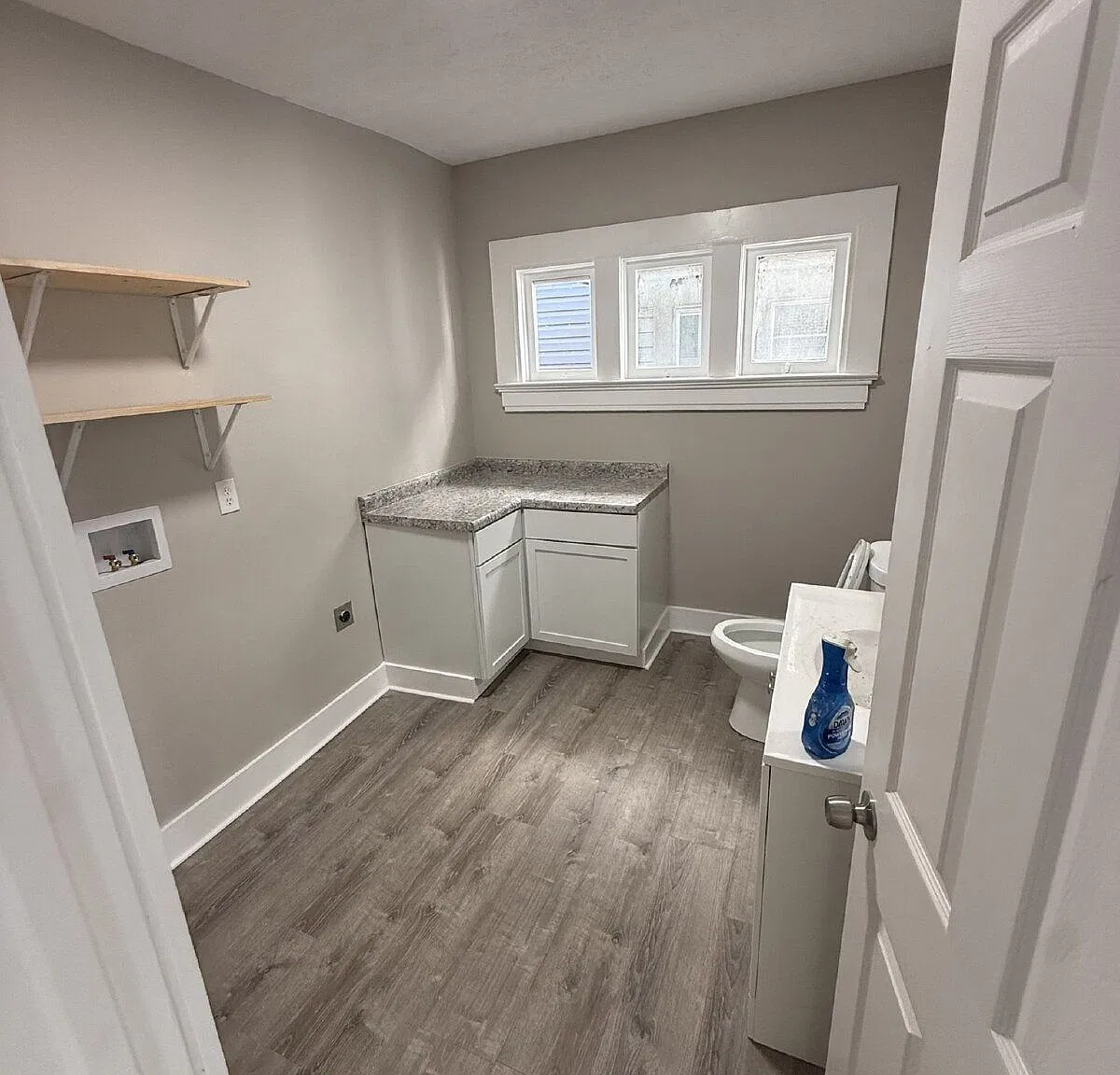 5 bed, 2.0 bath, 2032 sqft, $1,695 — Photo 3