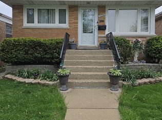 2234 Lathrop Ave, Riverside, IL 60546