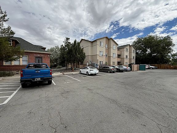 3rd image of 1600 I St #2201