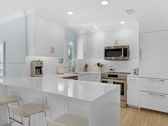 3rd image of 26 Marlin Ln #B