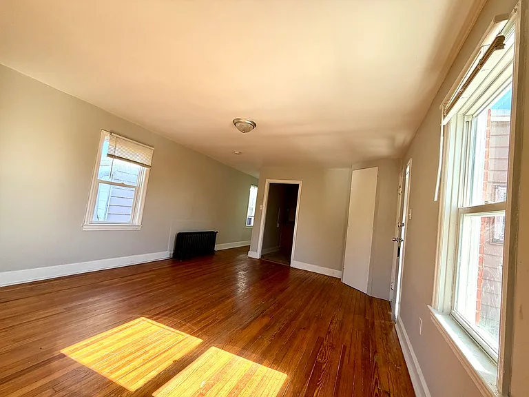 165 Summit Ave — Photo 6
