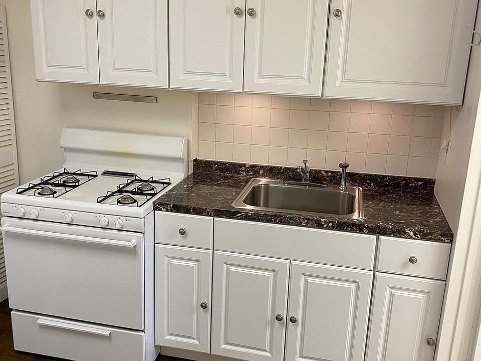 1st image of 1948 N Wilmot Ave #2