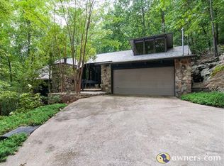 1364 Starcross Dr, Vestavia Hills, AL 35216