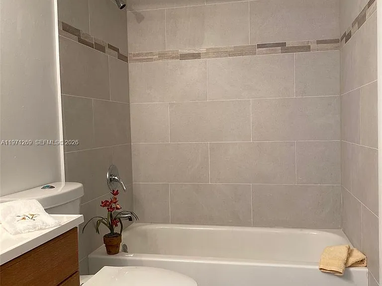 13120 SW 92nd Ave #B-414 — Photo 16