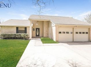 16422 Hibiscus Ln, Friendswood, TX 77546