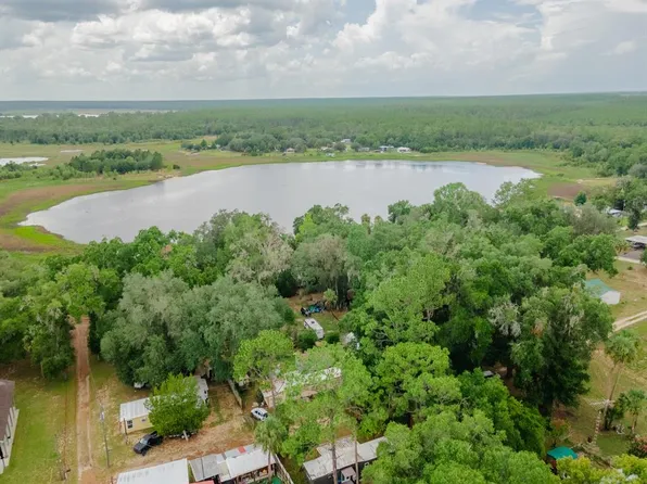 18811 NE 248th Ter, Fort Mc Coy, FL 32134