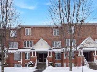 281 Aquaview Dr, Ottawa, ON K4A 0B6