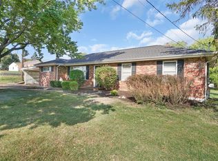 6138 Erb Rd, Saint Louis, MO 63129